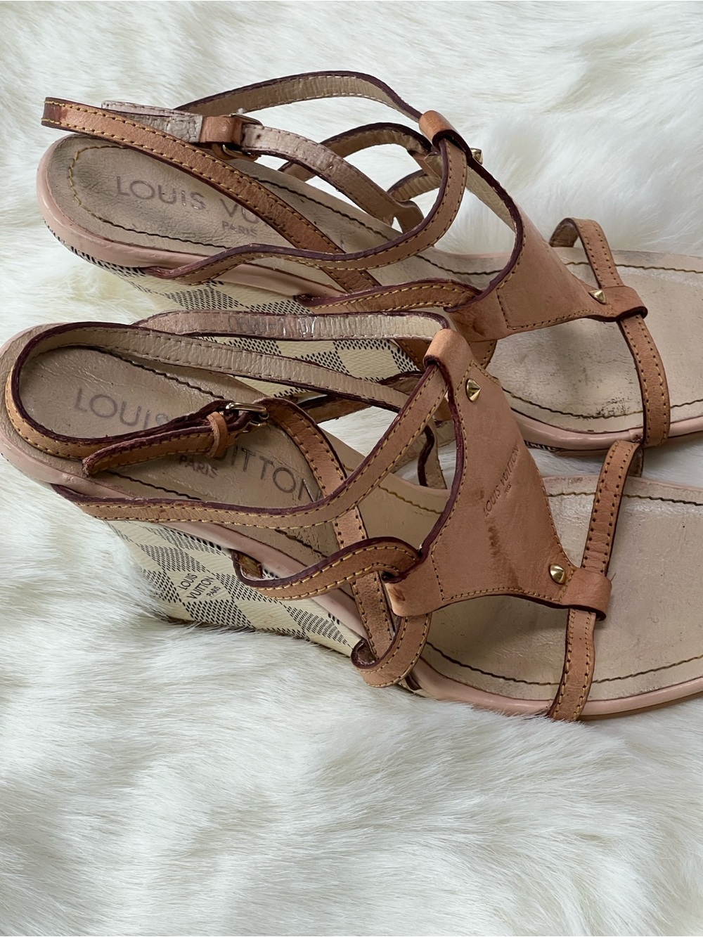 Louis Vuitton Brown Leather Open-Toe T-Strap Sandals size 37 - Picture 8 of 12